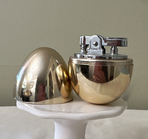 Prince egg shaped - prince, table