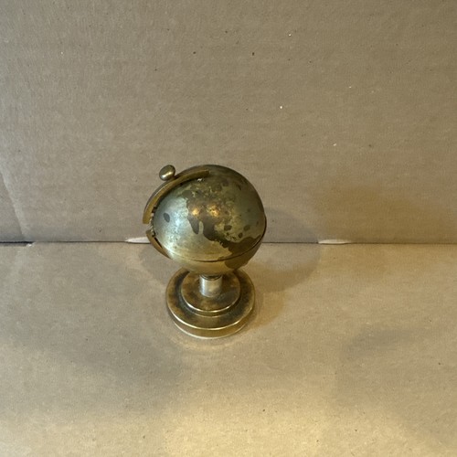Globe shaped table - table, lighter